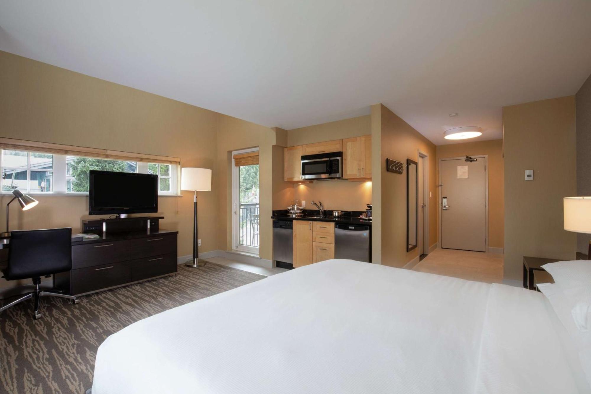 Hilton Whistler Resort & Spa Екстериор снимка