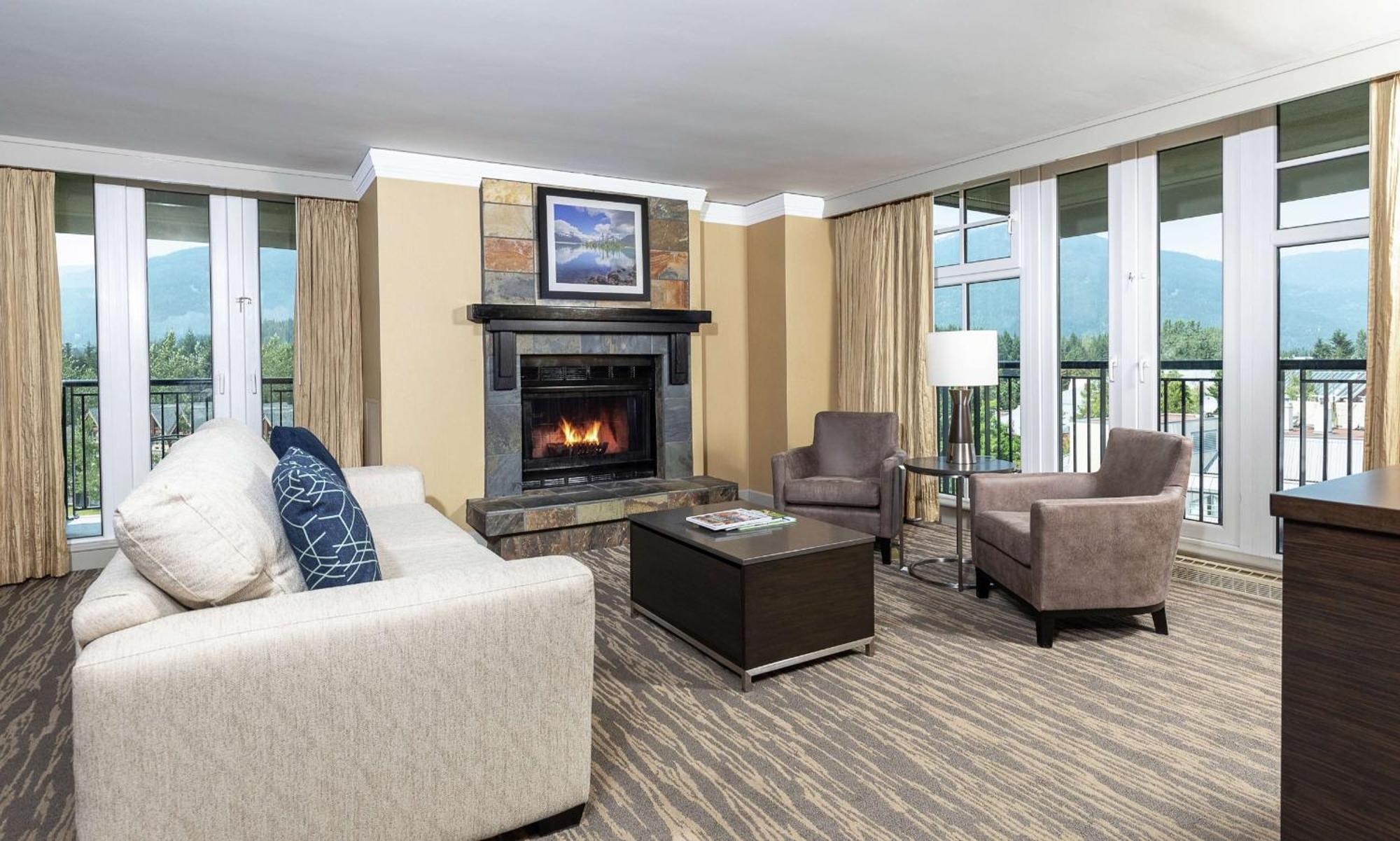 Hilton Whistler Resort & Spa Екстериор снимка