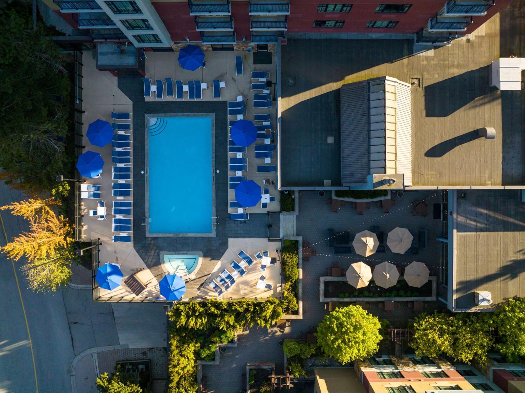 Hilton Whistler Resort & Spa Екстериор снимка