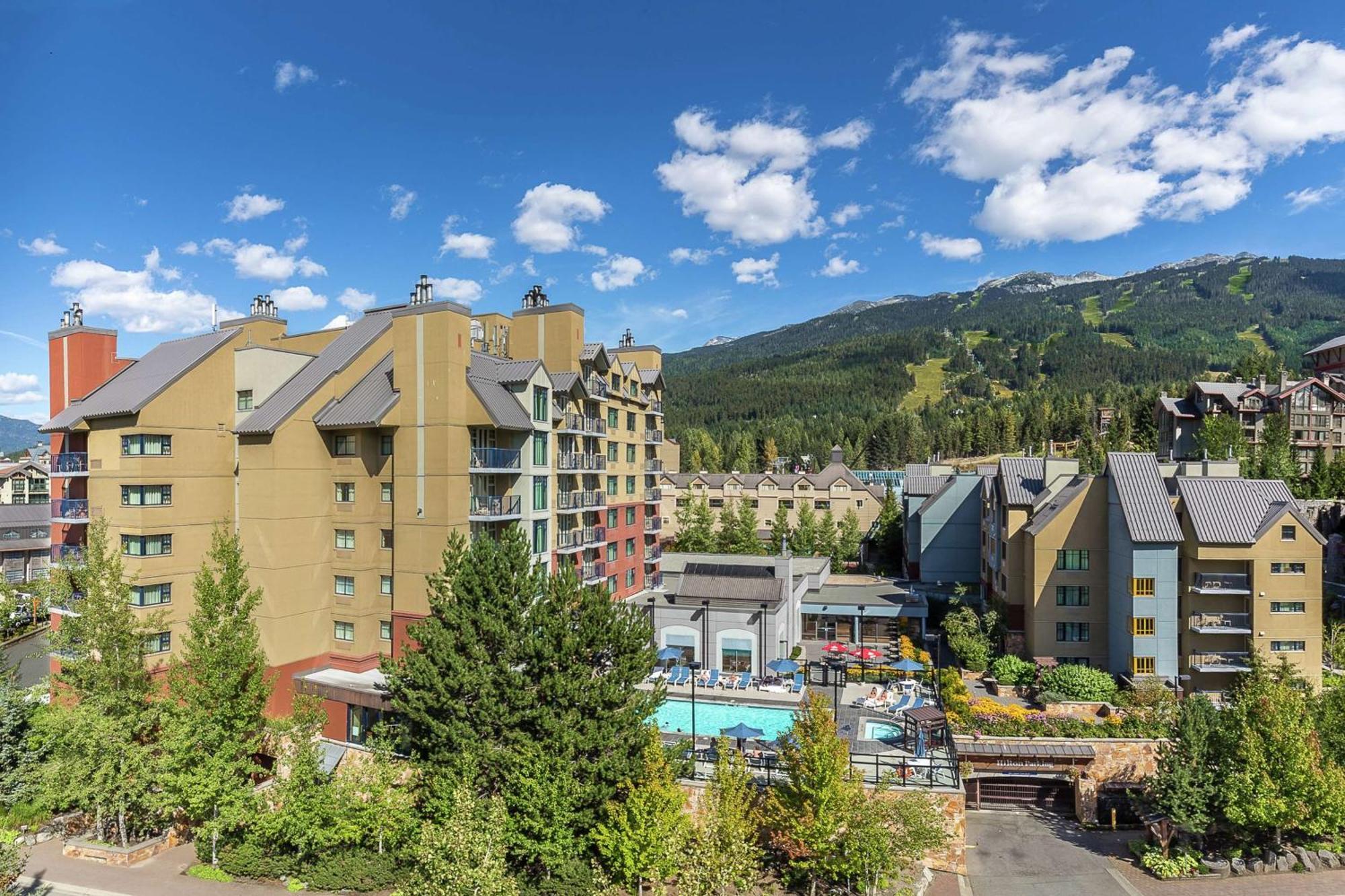 Hilton Whistler Resort & Spa Екстериор снимка